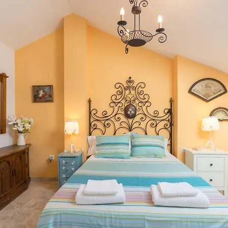 Bright Penthouse Los Alamos Beach